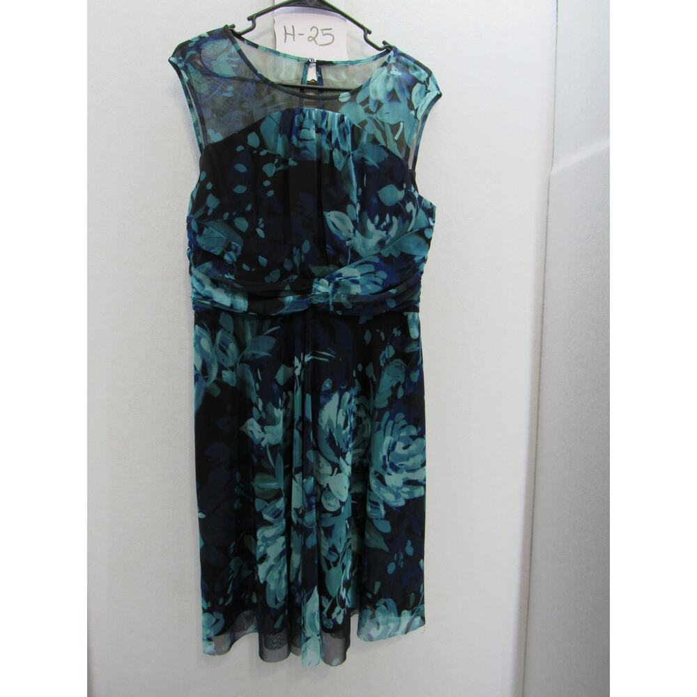 CB established 1962 dress, size 12